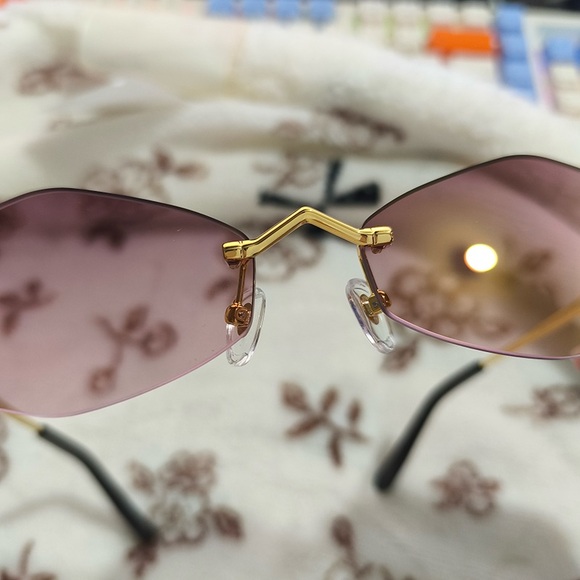 Cartier Purple Polygonal Frameless Sunglasses - Picture 5 of 10